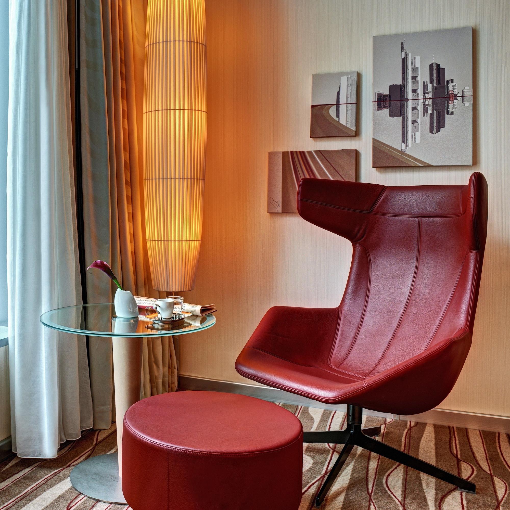 Отель Hilton Frankfurt Airport 4*