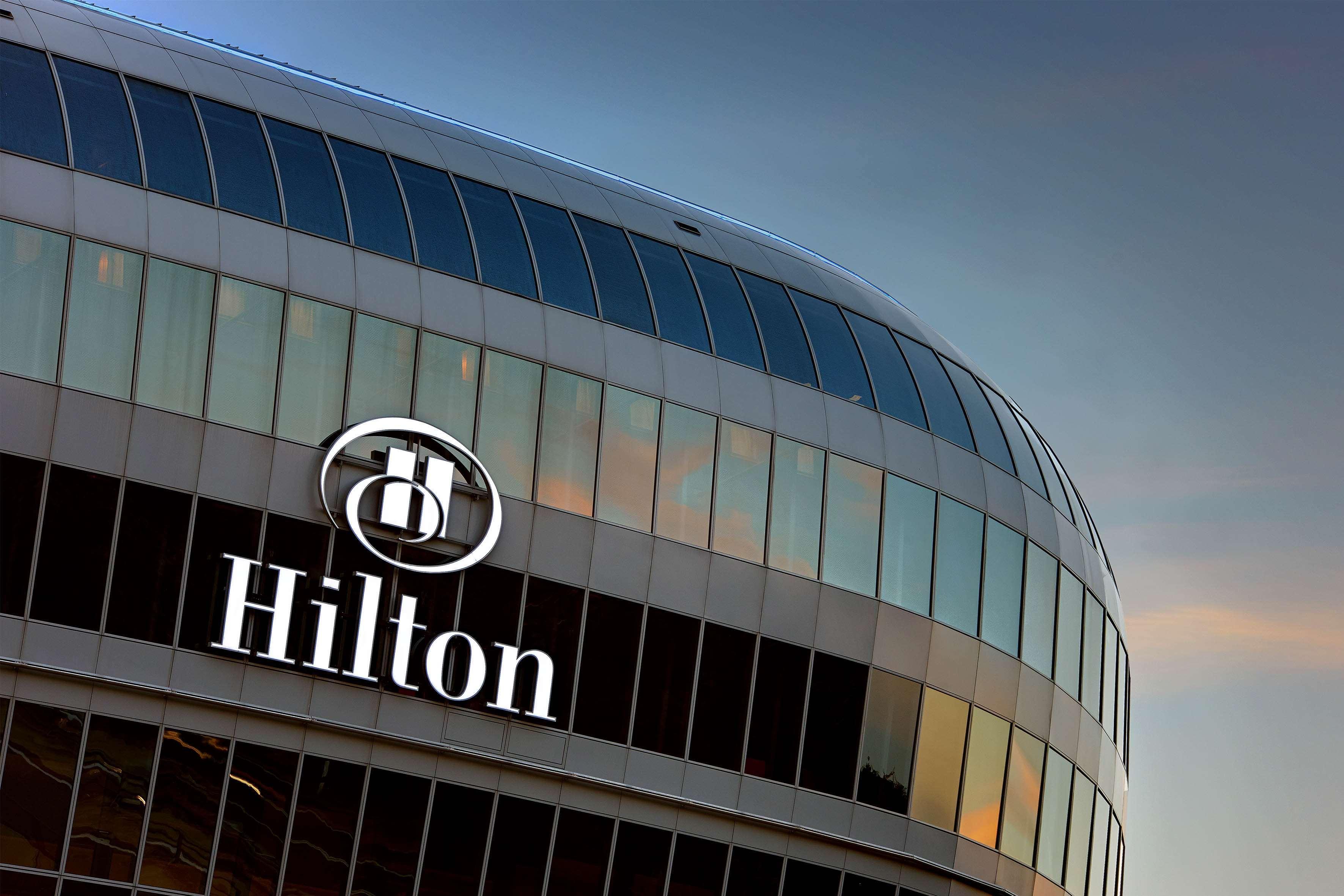 Hilton Frankfurt Airport Отель 4*